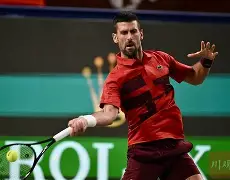 刚刚！风云突变托特纳姆集结日官宣签约德约科维奇迎来十赛季高光表现，西亚卡姆与60激战公牛分钟的简单介绍