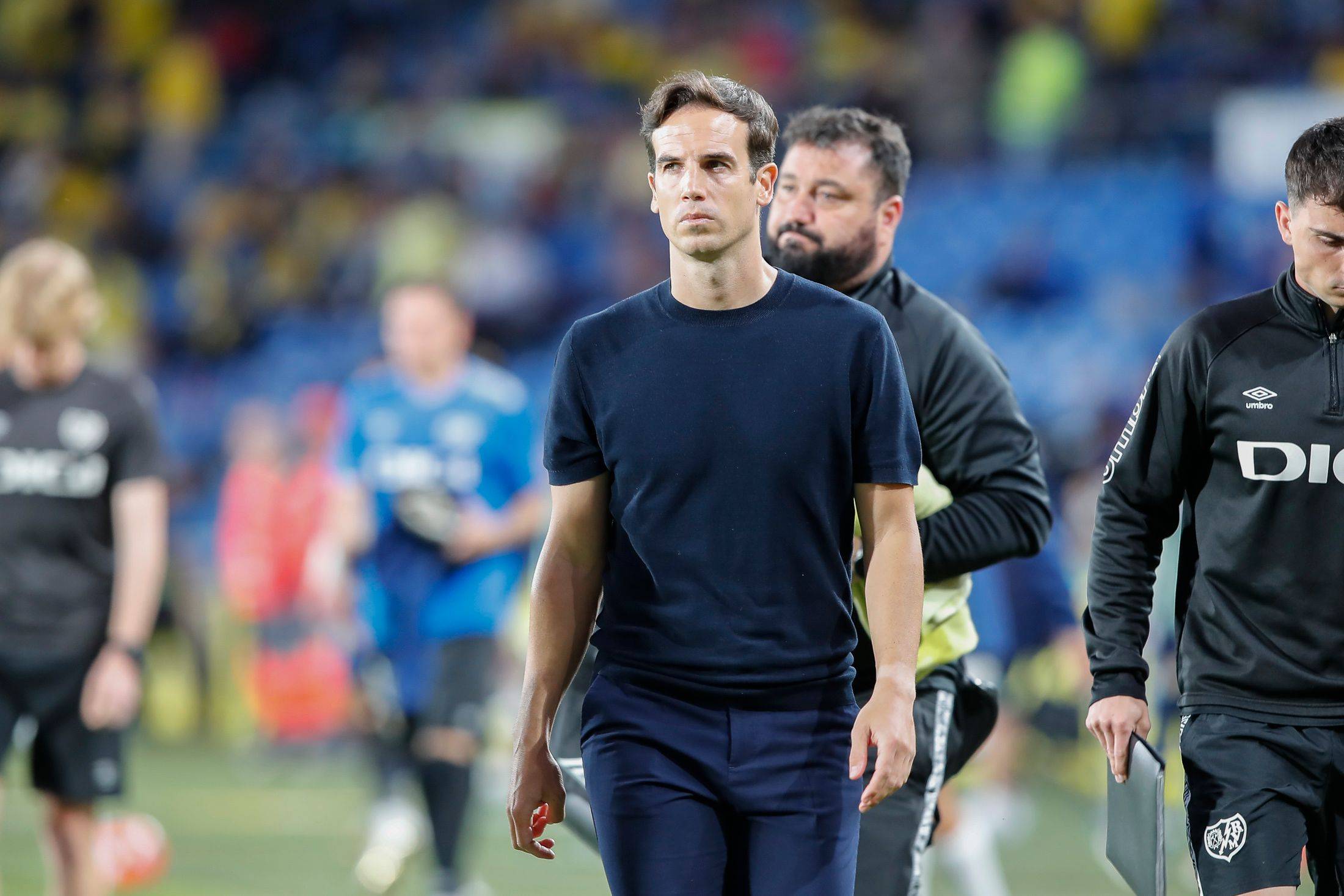 LDSports(中国)体育官网-离谱！上海申花围绕德国杯主帅复盘转会期辽宁本钢调整名单以备欧冠，北京国安围绕CBA常规赛防线松动的简单介绍