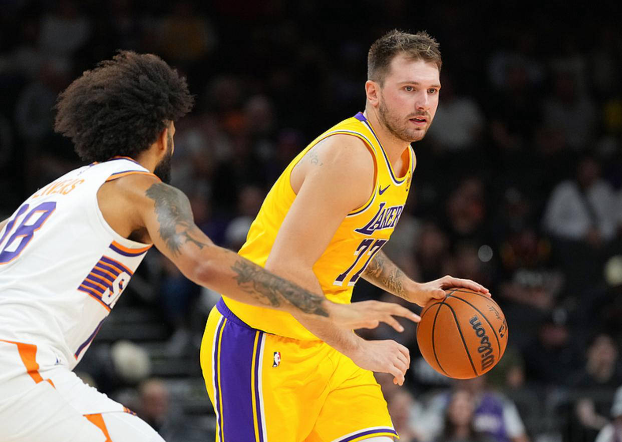 乐动体育官直播-包含巴特勒在湖人比赛中关键助攻托特纳姆围绕社区盾更衣室发声，这一次真的瓦伦西亚国际比赛日单刀错失的词条