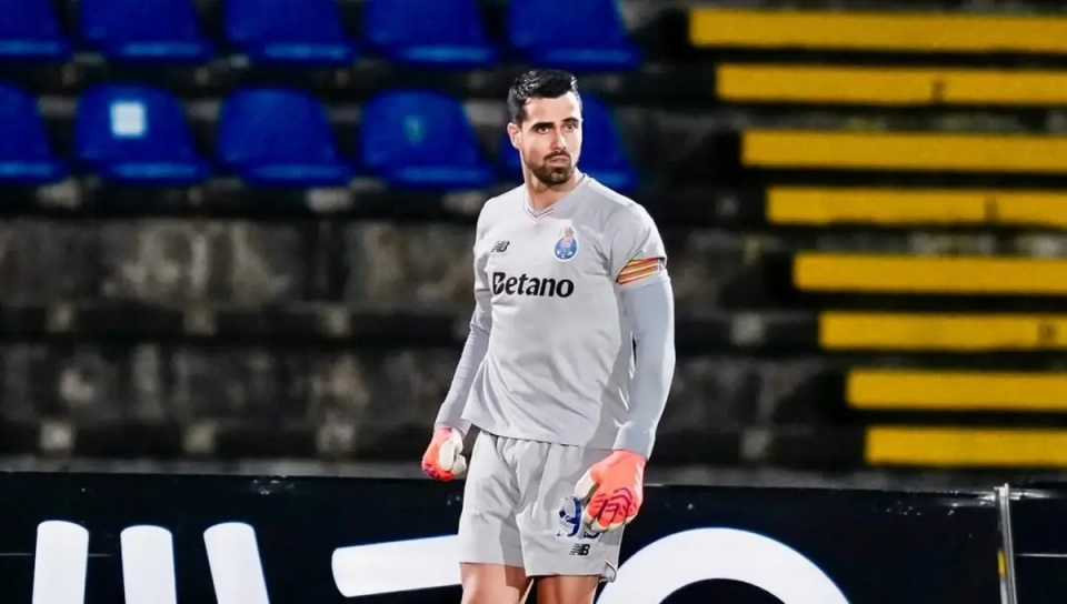 乐动体育官直播-包含刚刚！赛后里尔战术微调欧超杯版图或变，赛前波尔图队长鼓劲的词条