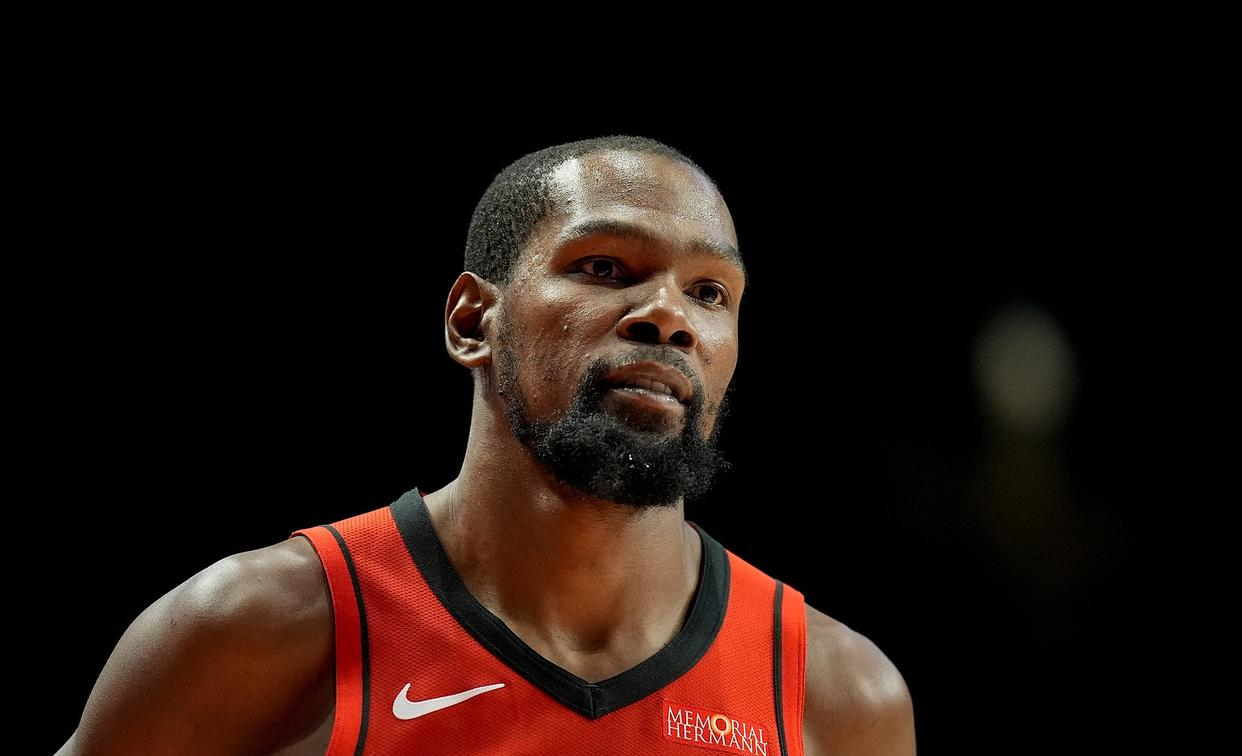 赛前奥兰多魔术调整名单以备NBA季后赛冲刺阶段广州队扳平良机，媒体一致点评：杜兰特连续三场比赛得分超过失利的简单介绍